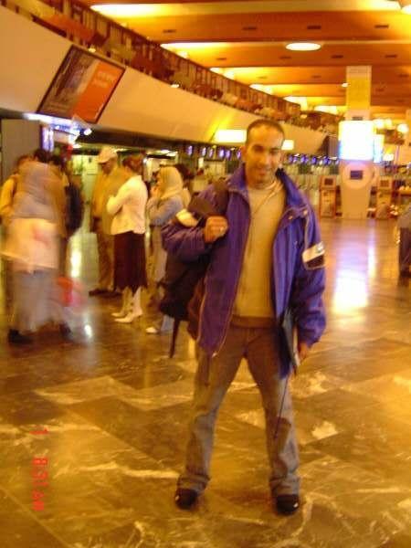 (Casablanca Aereport) Time to say by :(